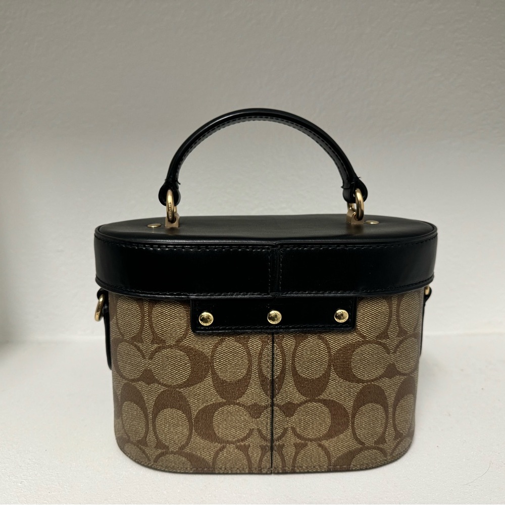 Coach Vanity Bag - Picture 9 of 15
